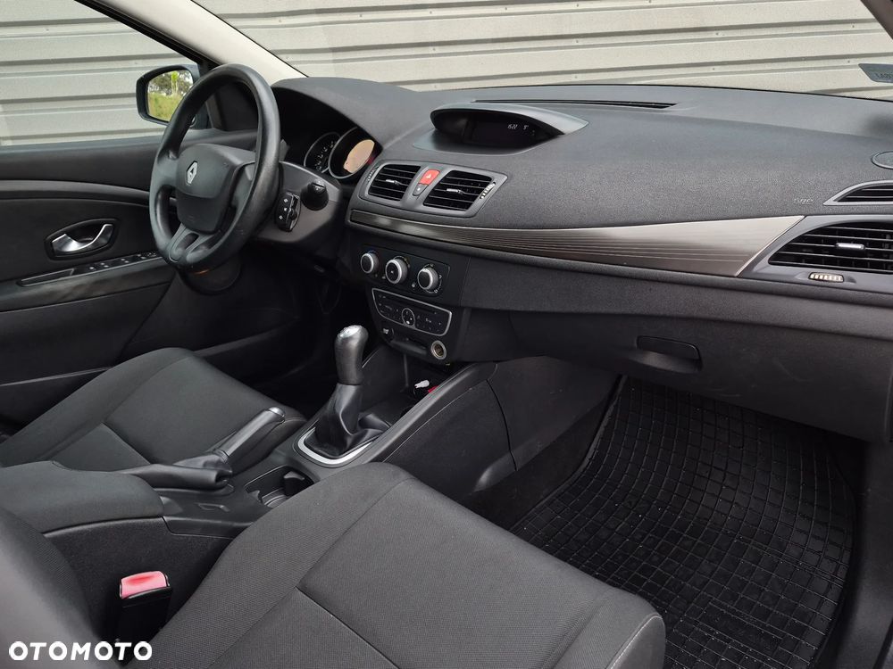 Renault Megane 1.6 16V 100 Paris - 6