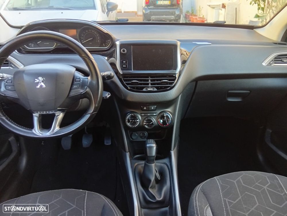 Peugeot 2008 1.2 PureTech Active - 3