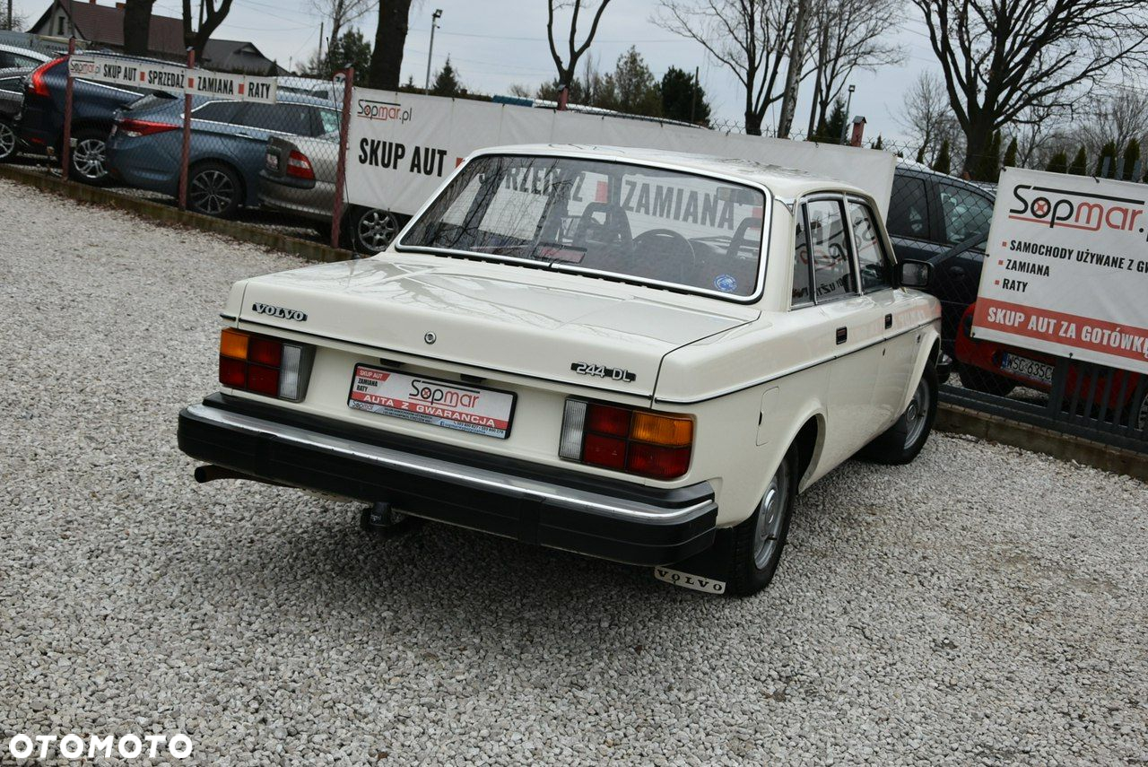 Volvo Seria 200 - 20