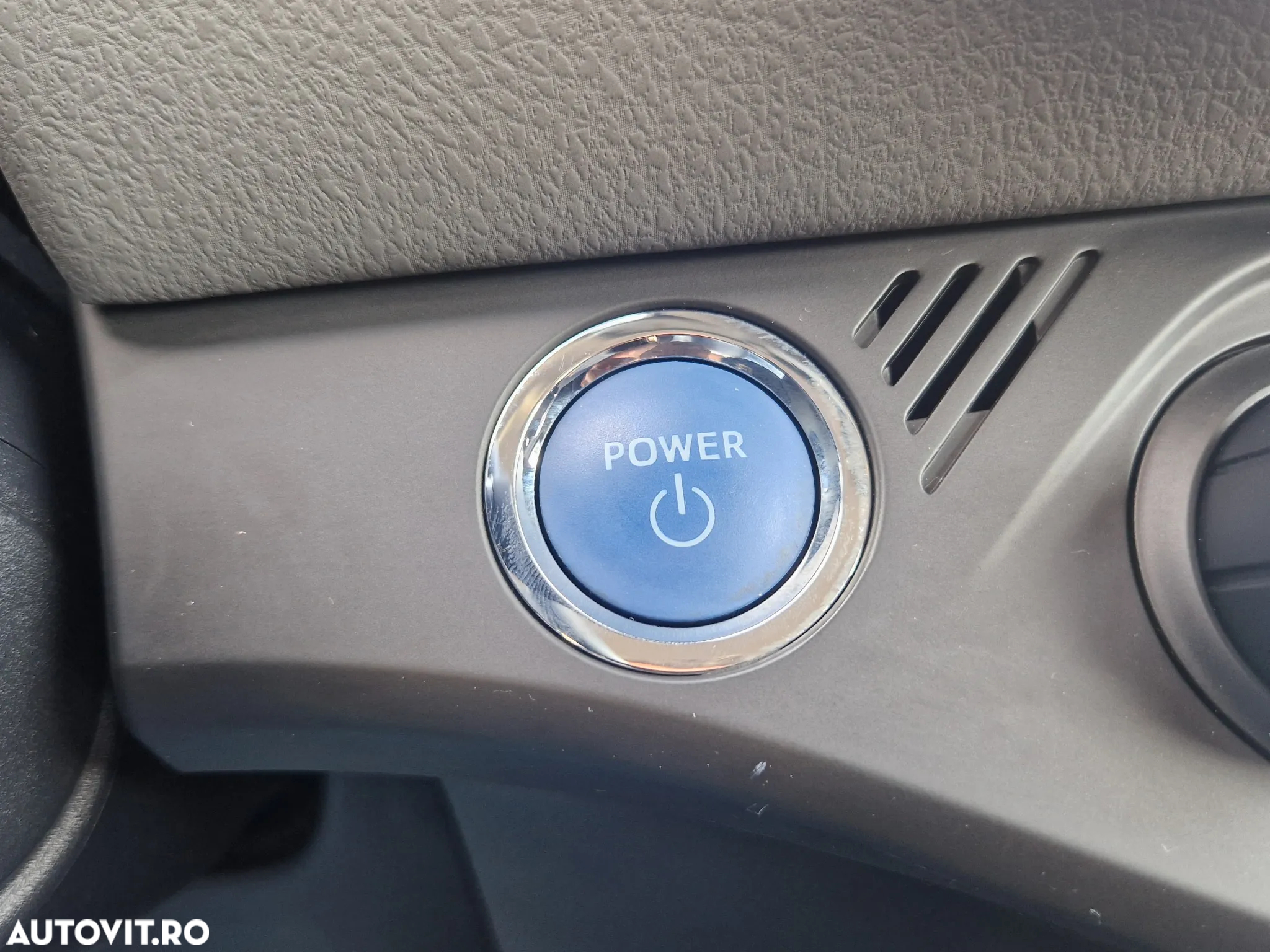Toyota Yaris Hybrid 1.5 VVT-i - 15