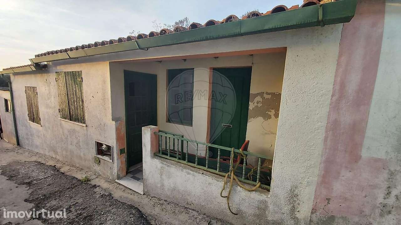 Moradia T2 para venda - Grande imagem: 2/17