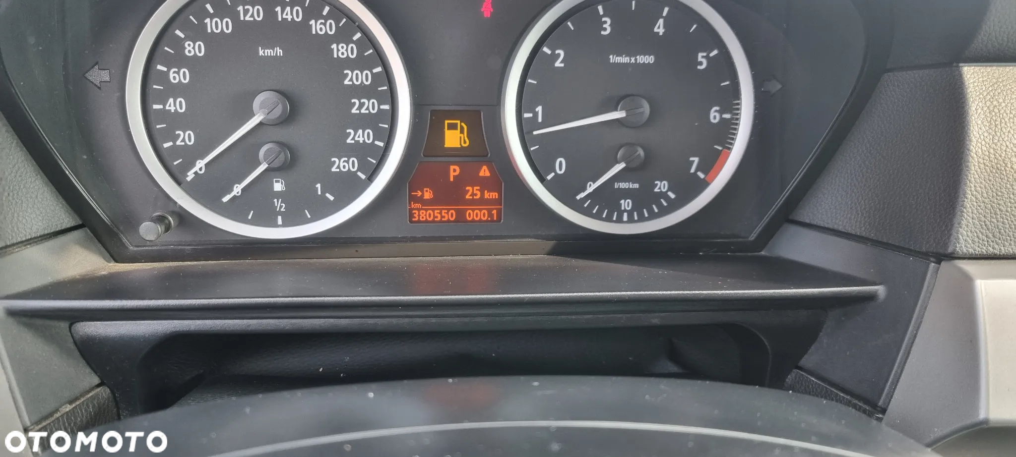 BMW Seria 5 523i Touring - 8