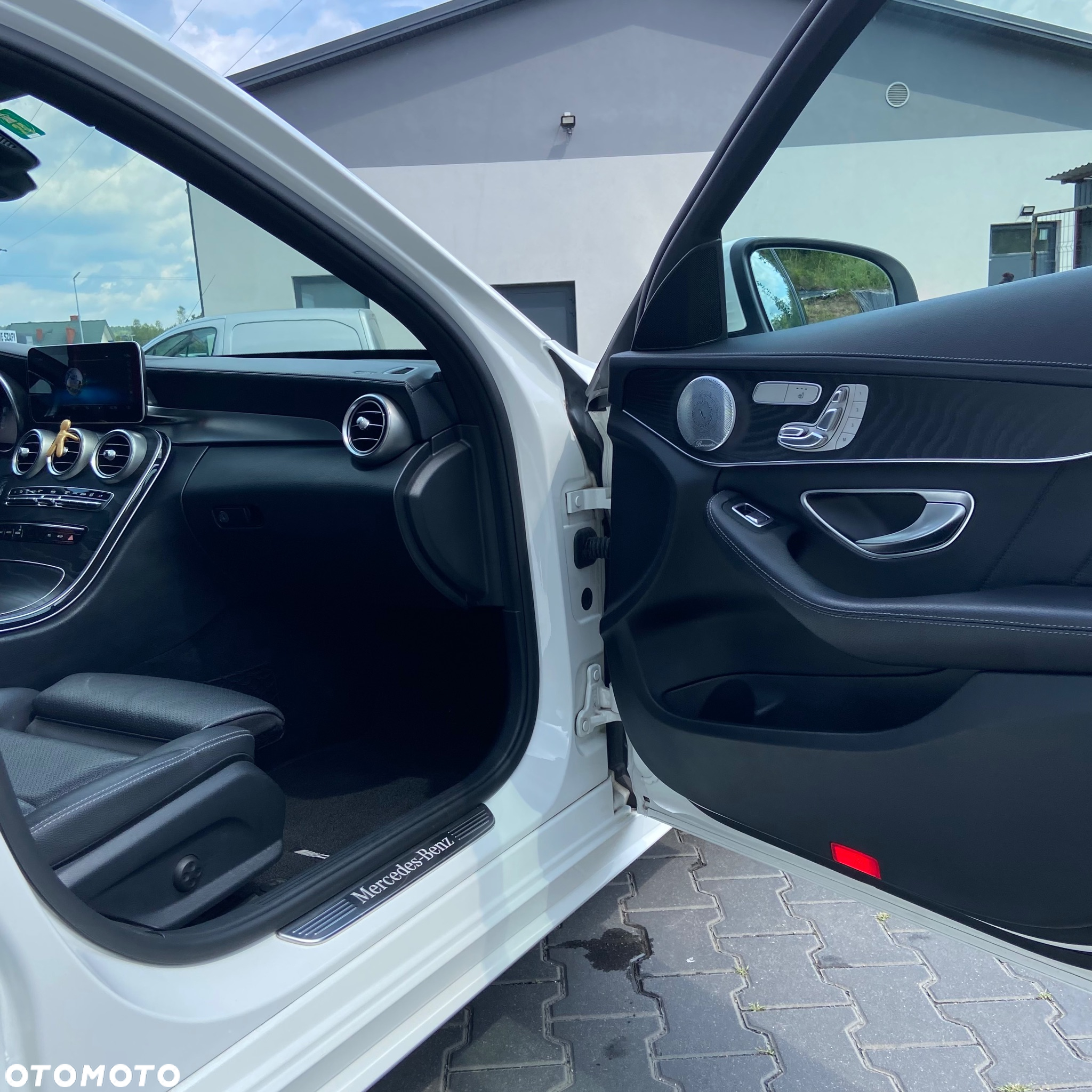 Mercedes-Benz Klasa C 220 d 4MATIC 9G-TRONIC - 10