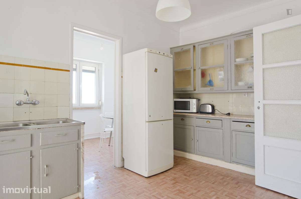 Quarto - localizado em Alvalade Lisbon - Grande imagem: 3/31