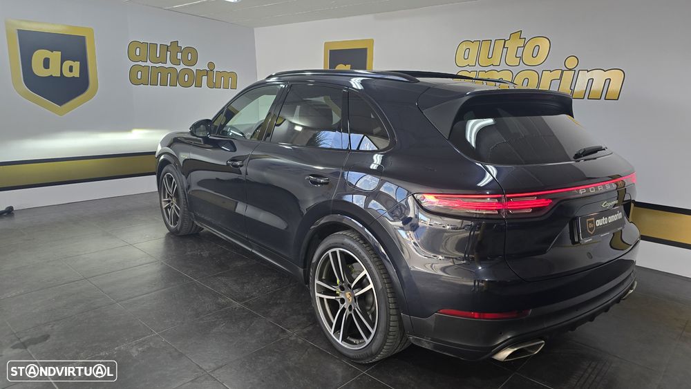 Porsche Cayenne - 10