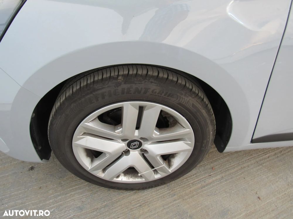 Renault Clio - 6