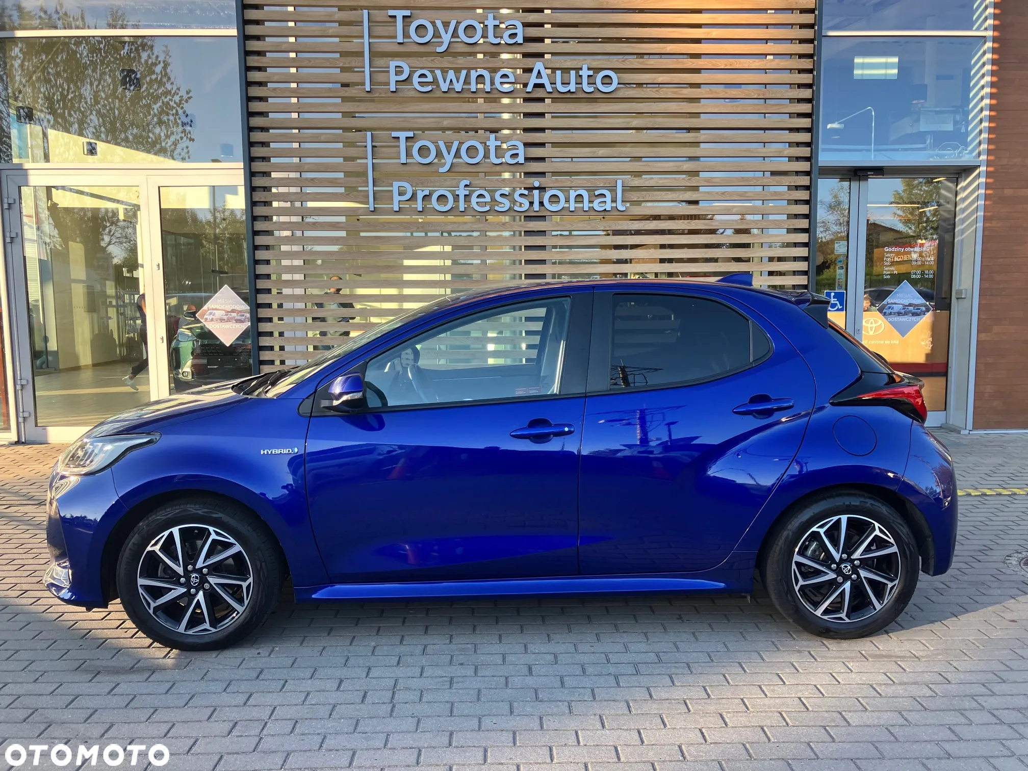 Toyota Yaris Hybrid 1.5 Comfort - 3