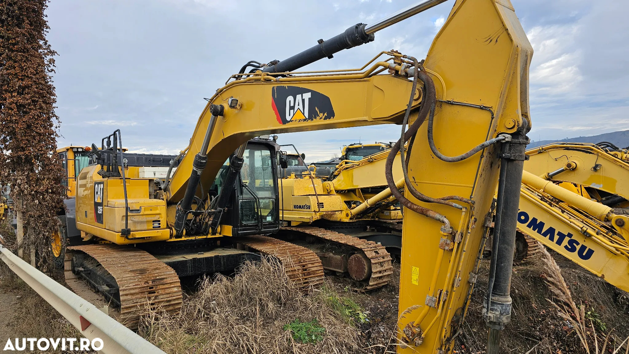 Caterpillar CAT 326 F Excavator pe șenile - 2