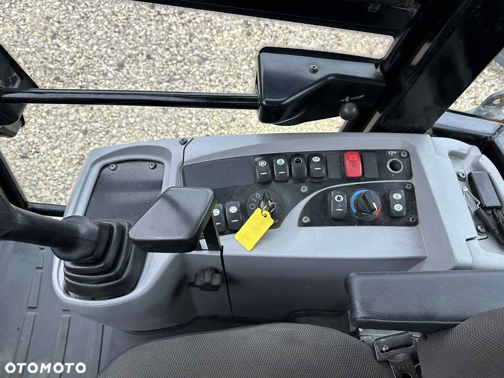 Caterpillar 906H2 - 7