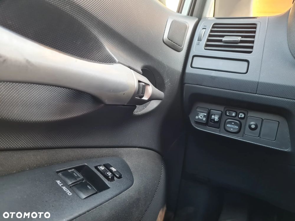 Toyota Auris - 26