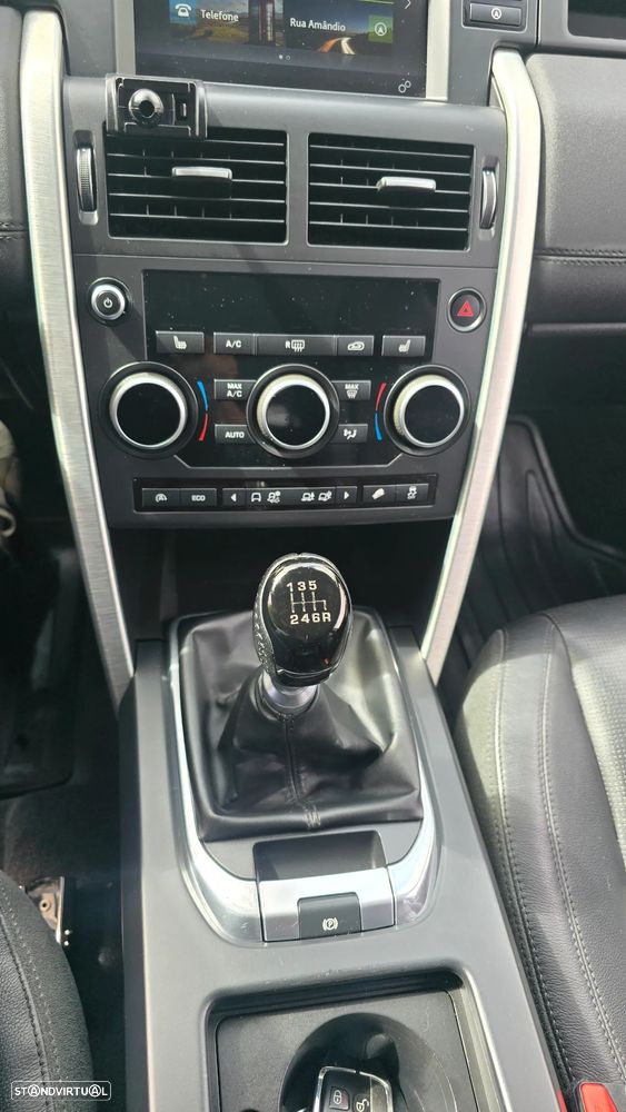 Land Rover Discovery Sport TD4 HSE - 38