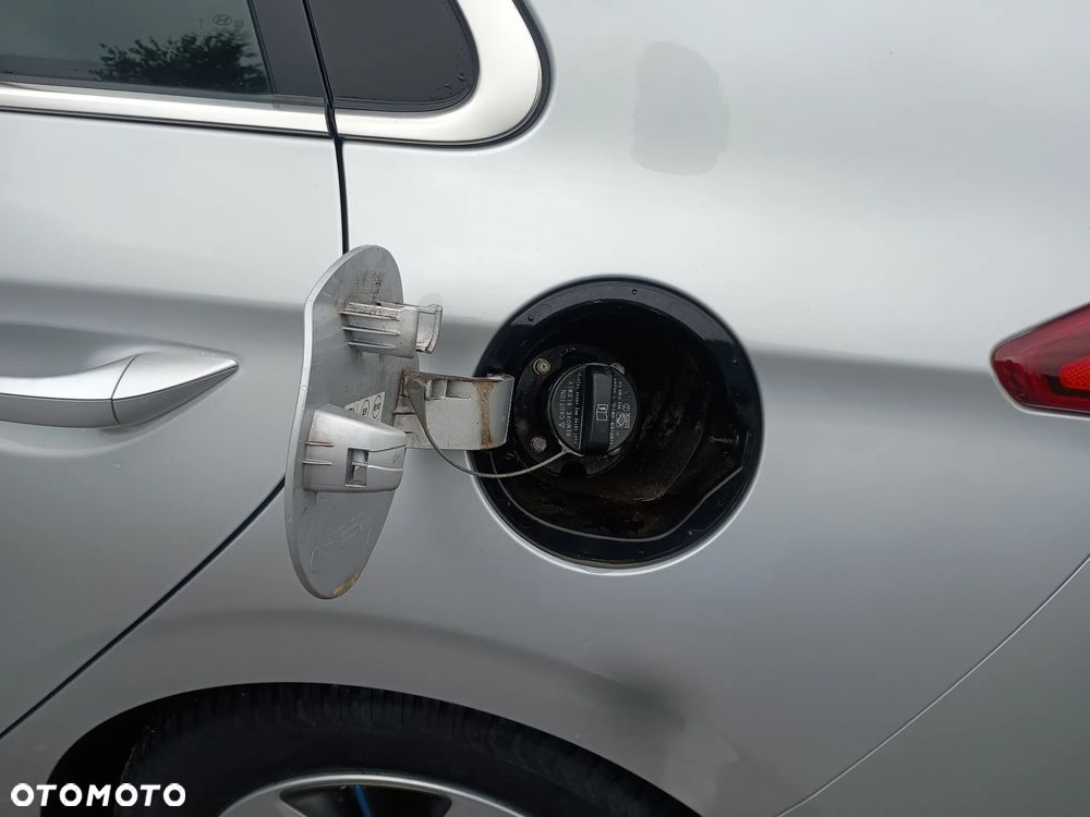 Hyundai IONIQ 1.6 GDI Premium - 12