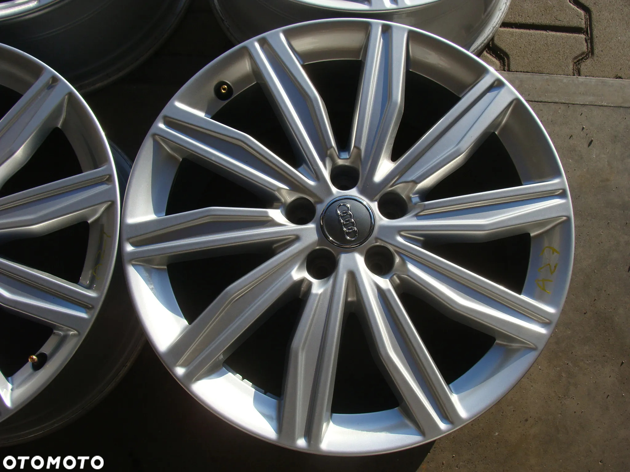 A27 5x112 Audi A6 C8 C6 C7 Q5 FY 8R A4 B7 B8 B9 Q2 Q3 8jx19 et39 - 3
