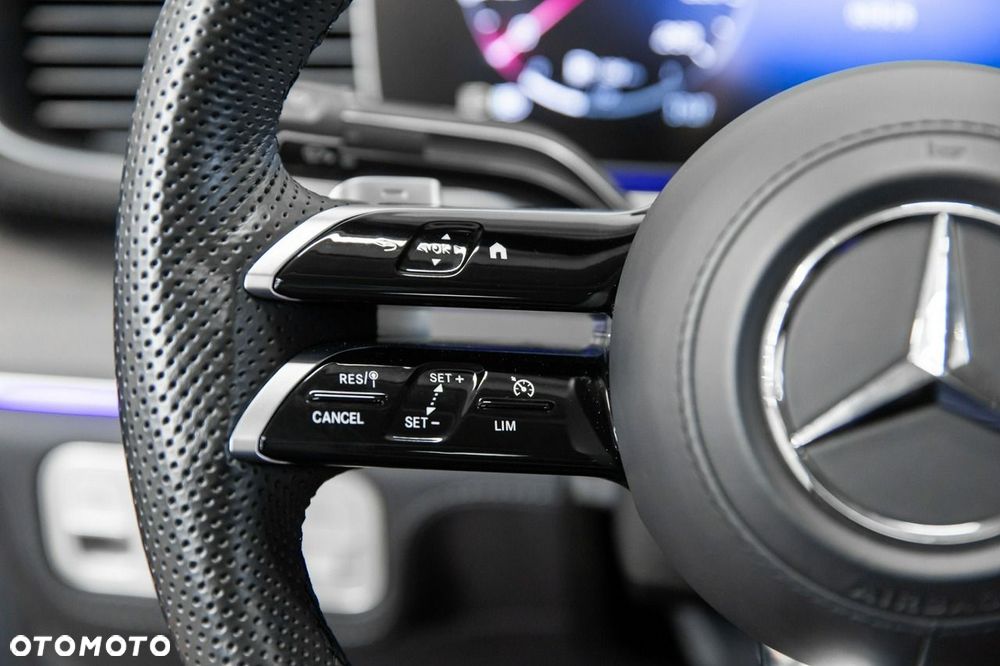 Mercedes-Benz GLE - 30