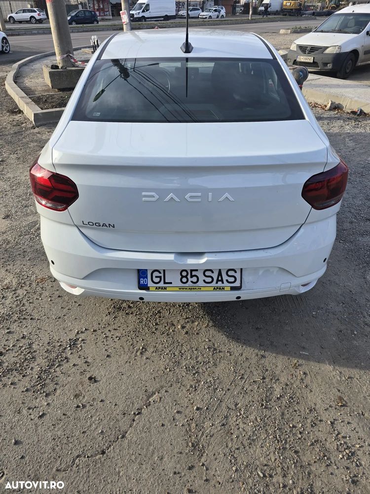 Dacia Logan TCe 90 MT5 Essential - 7