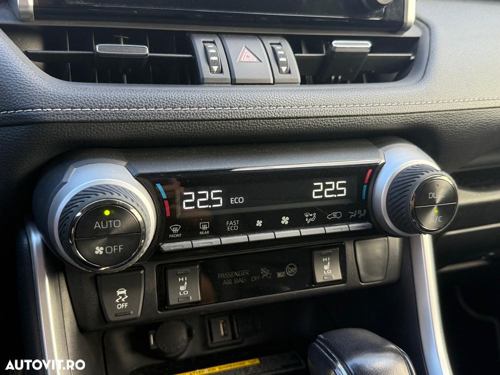 Toyota RAV4 - 16