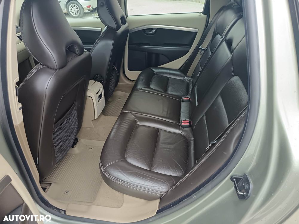 Volvo XC 70 D5 AWD Geartronic Kinetic - 6