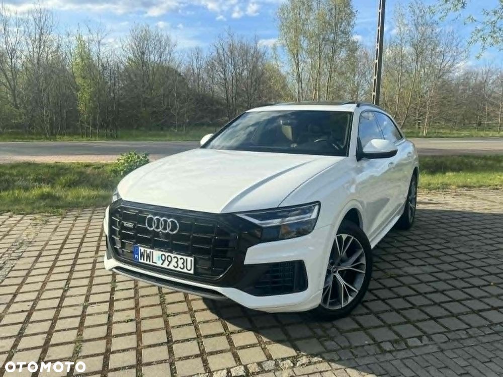 Audi Q8 - 8