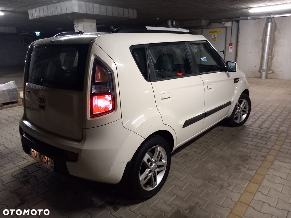 Kia Soul 1.6 L - 10