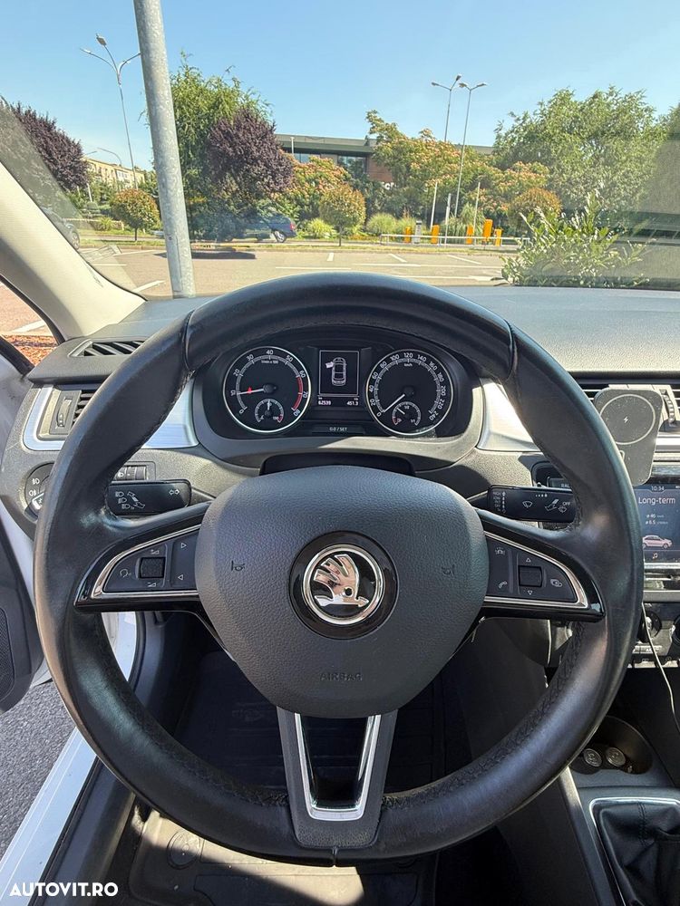 Skoda RAPID 1.0 TSI Style - 6