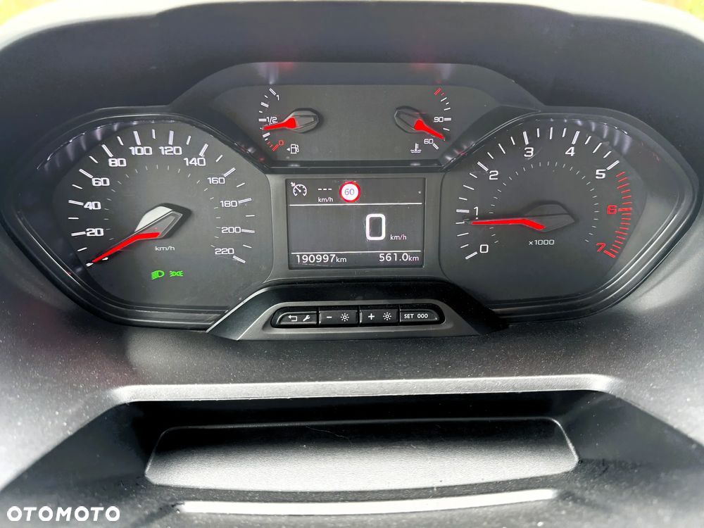 Peugeot Partner Long Premium - 6