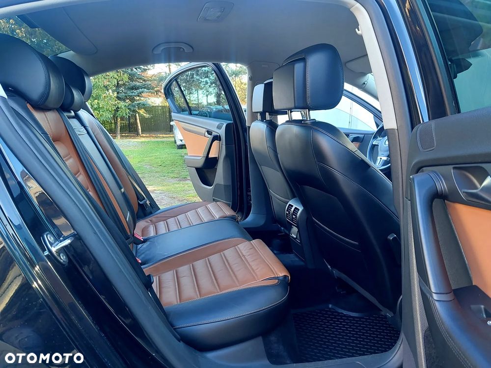 2011 Volkswagen Passat 1.8 TSI Highline, photograph 10