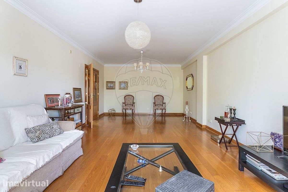 Apartamento T4 para arrendamento - Grande imagem: 2/19