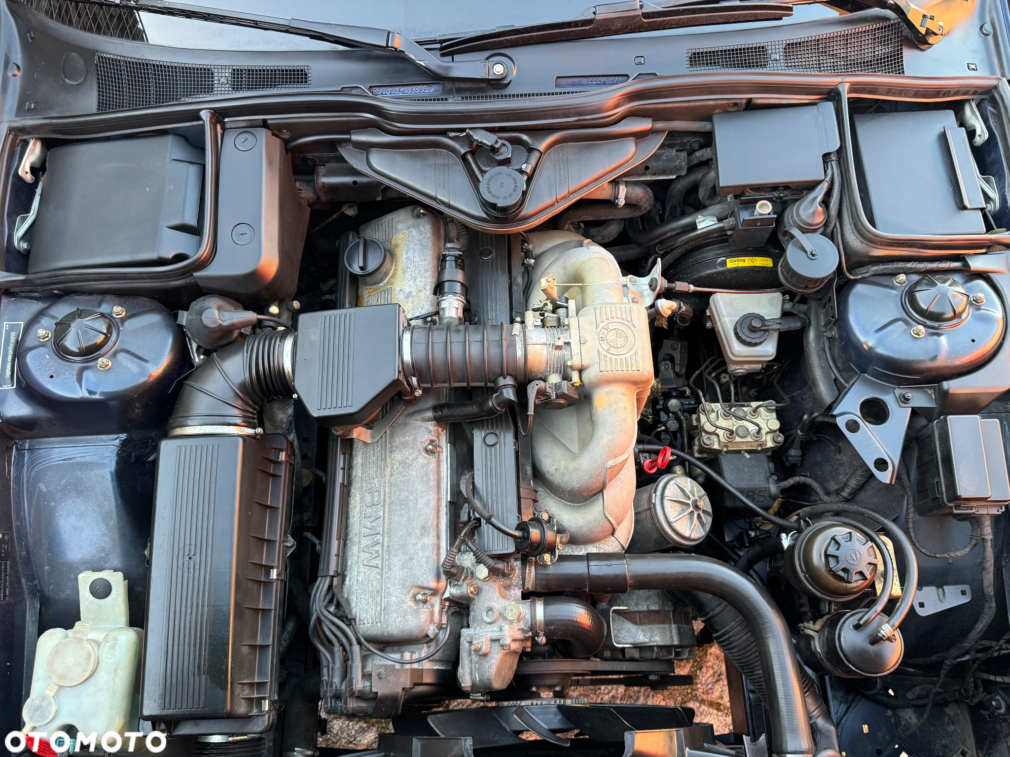 BMW Seria 7 735i - 32