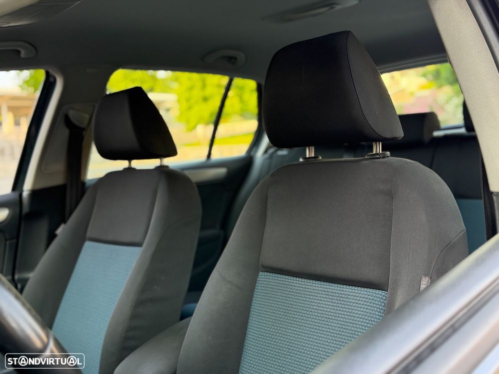 VW Golf 1.6 TDi Edition - 9