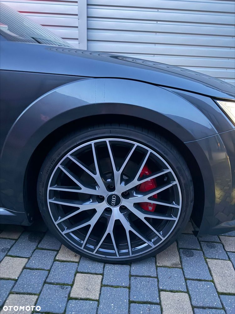 Audi TT S Roadster - 36