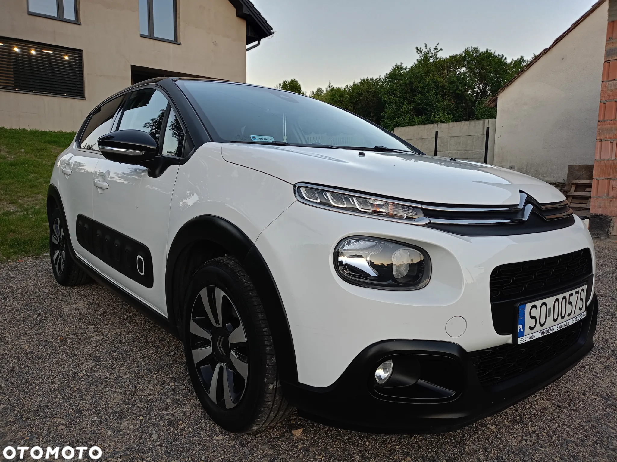 Citroën C3 1.2 PureTech Shine - 2