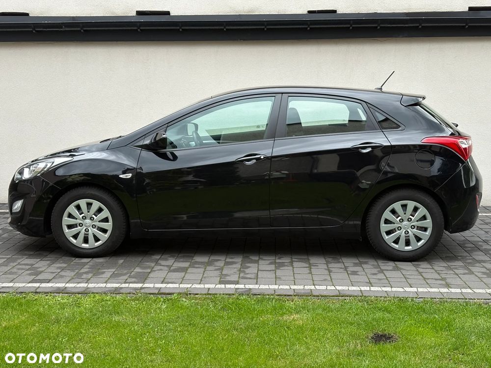Hyundai i30 blue 1.4 Classic - 2