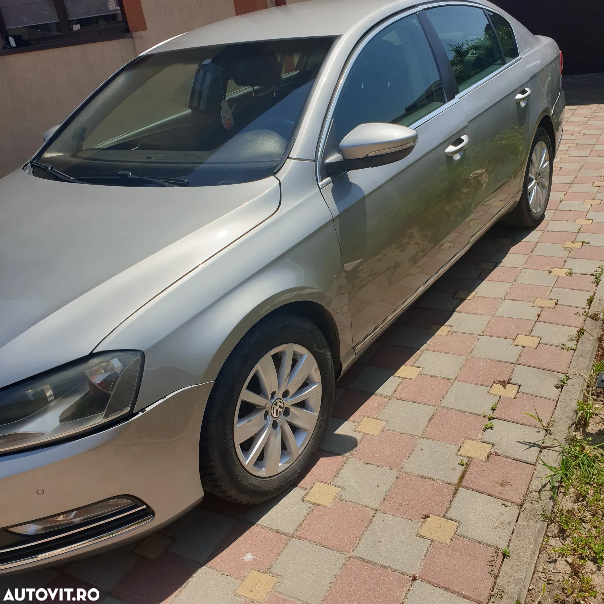 Volkswagen Passat 2.0 TDI BlueMotion Tehnology Comfortline - 12