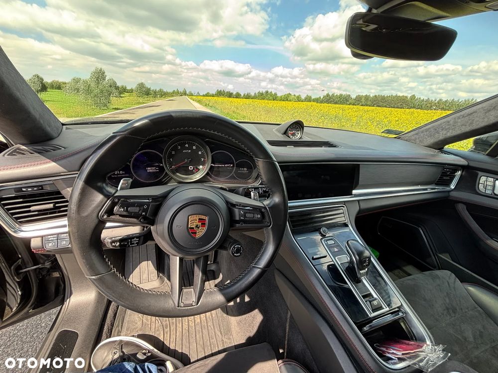 Porsche Panamera GTS - 13