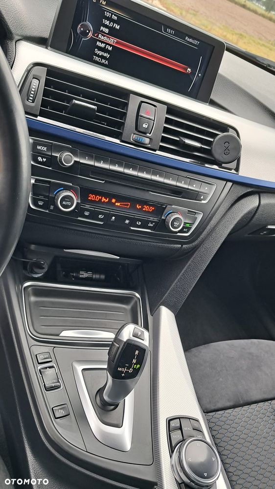 BMW Seria 3 325d M Sport - 6