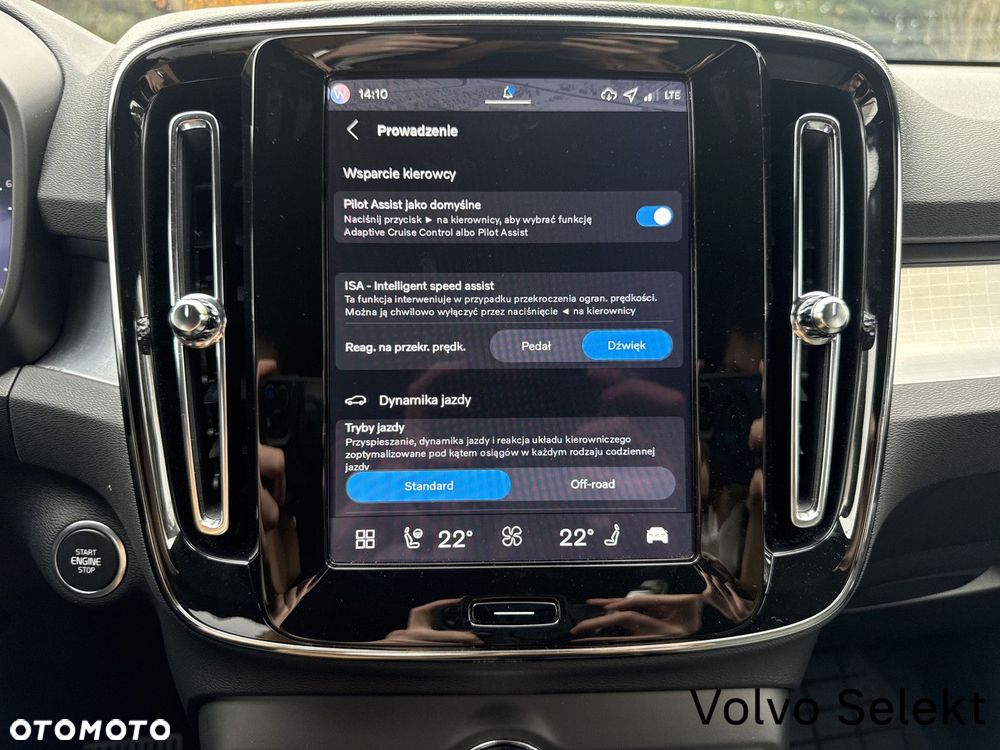 Volvo XC 40 - 25