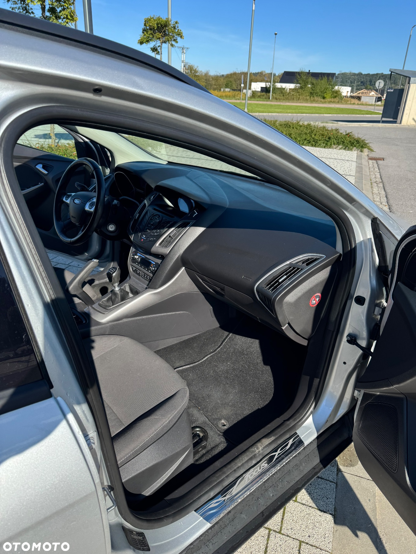 Ford Focus Turnier 1.0 EcoBoost Start-Stopp-System SYNC Edition - 16