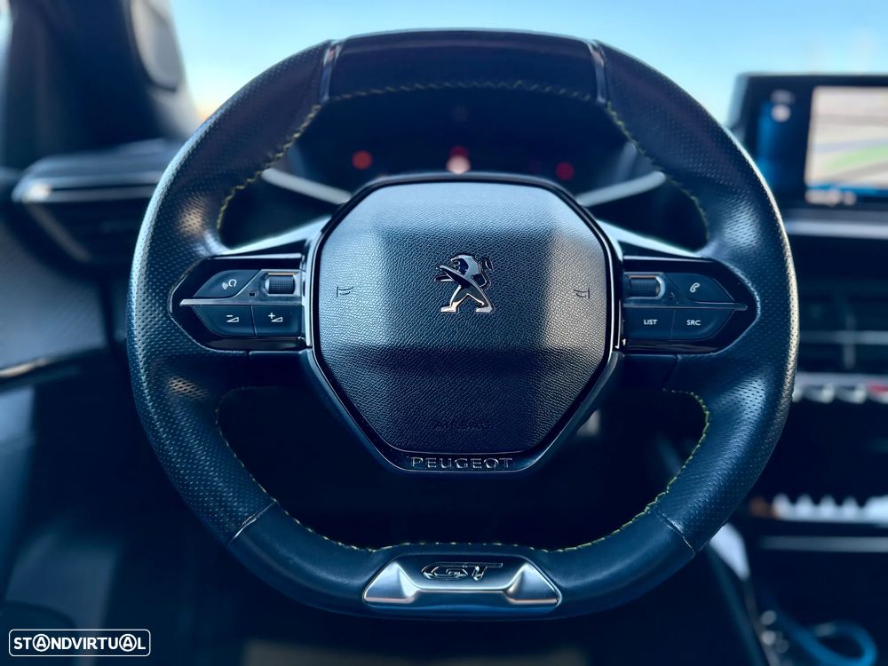 Peugeot 2008 1.2 PureTech GT - 19
