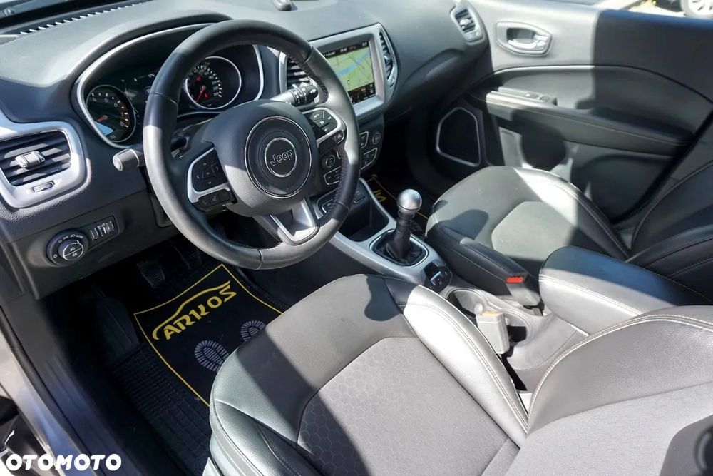 Jeep Compass - 25