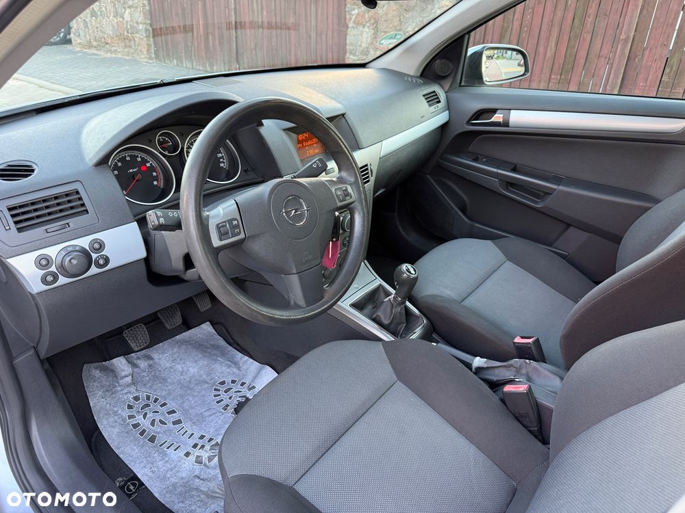 Opel Astra 1.6 Enjoy - 11
