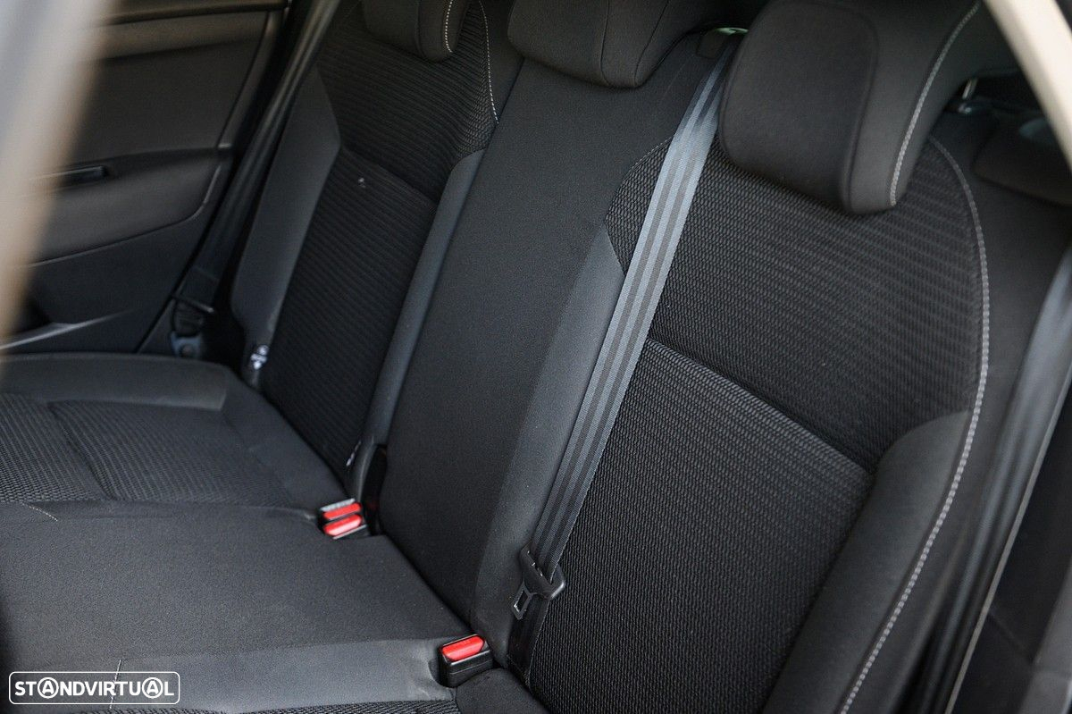Citroën C4 1.6 BlueHDi Feel EAT6 - 20
