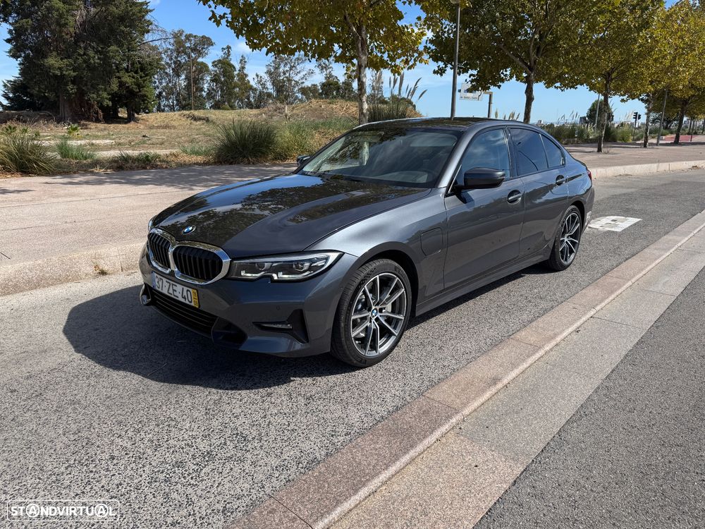 BMW 330 e Line Sport Auto - 4