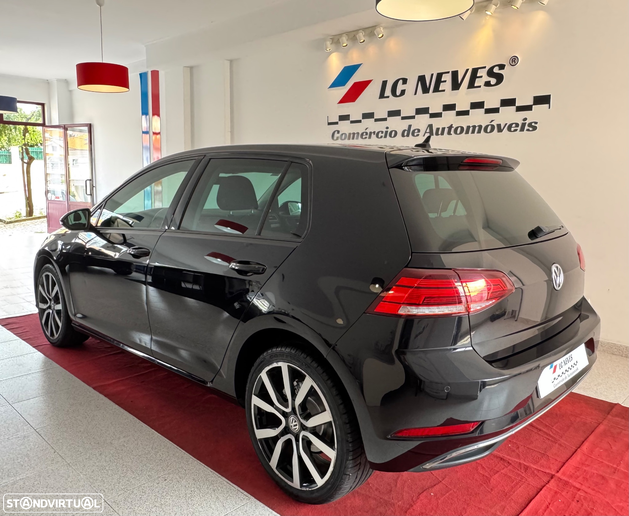 VW Golf 1.6 TDI Confortline - 5