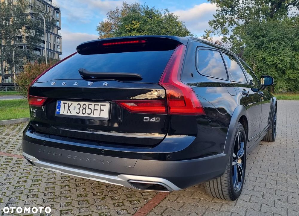 Volvo V90 Cross Country D4 AWD Geartronic Pro - 14