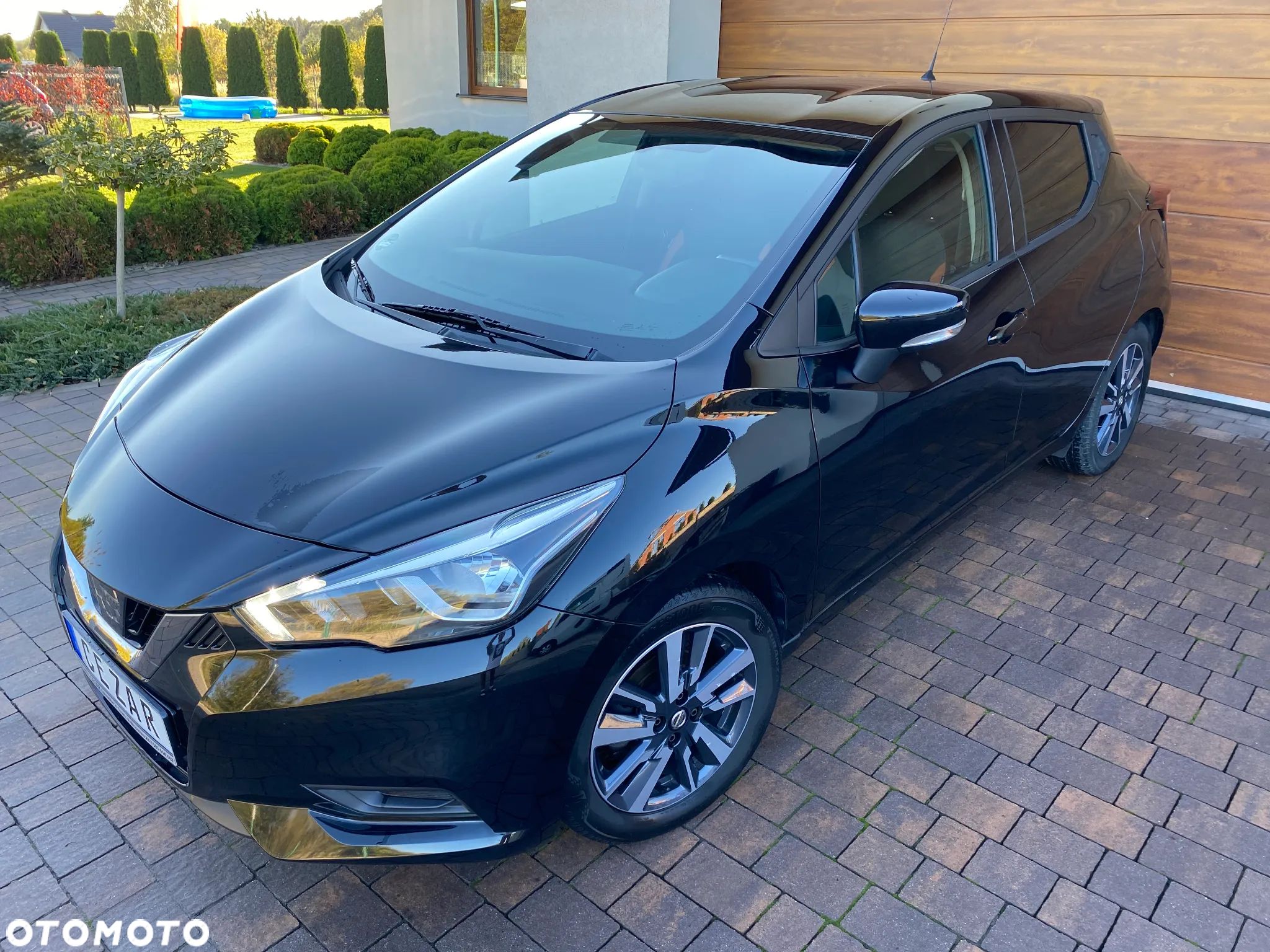 Nissan Micra - 1