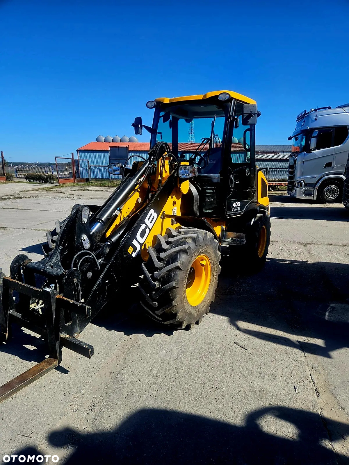 JCB 406 - 3