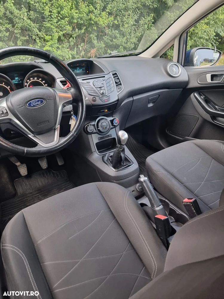 Ford Fiesta - 23
