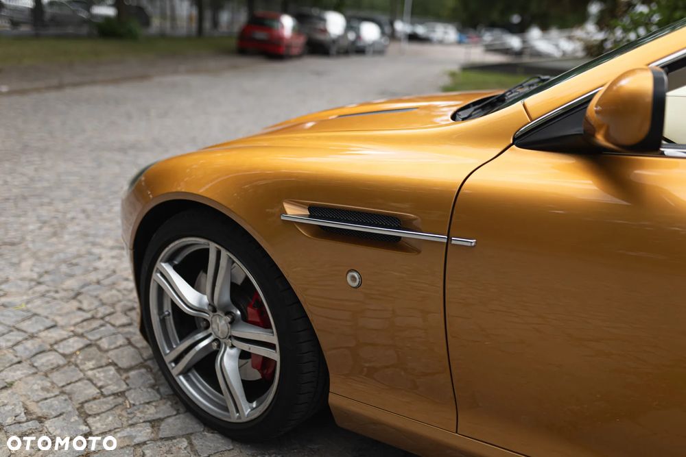 Aston Martin DB9 Touchtronic - 7