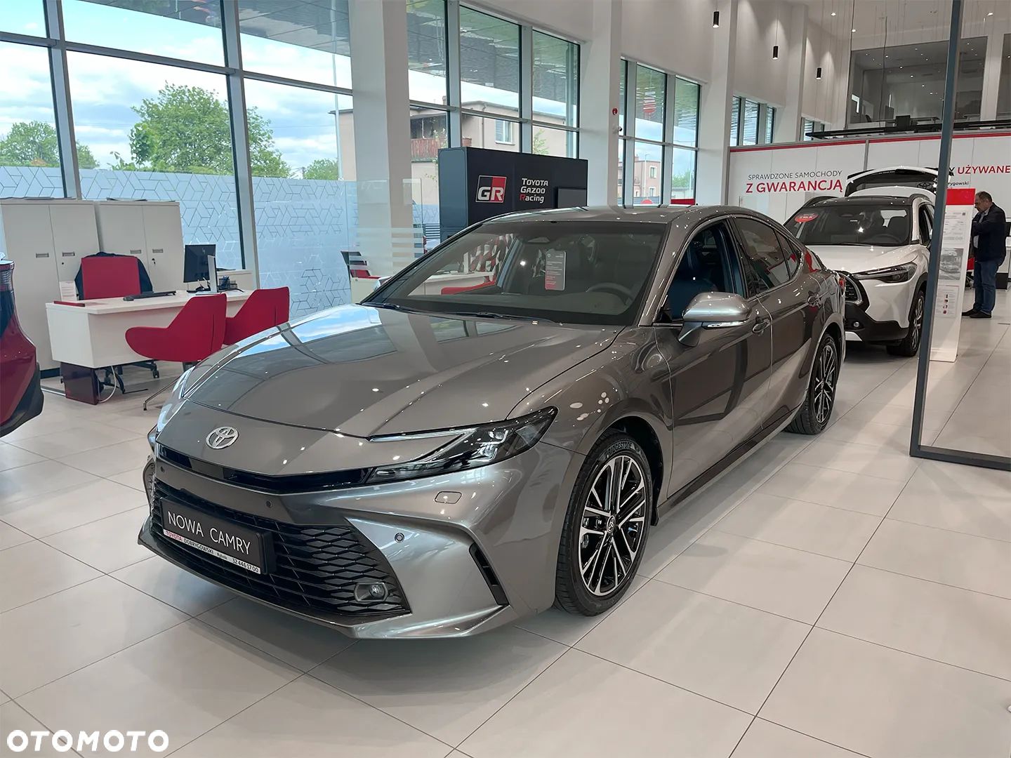 Toyota Camry 2.5 Hybrid Dynamic Force Prestige e-CVT - 1