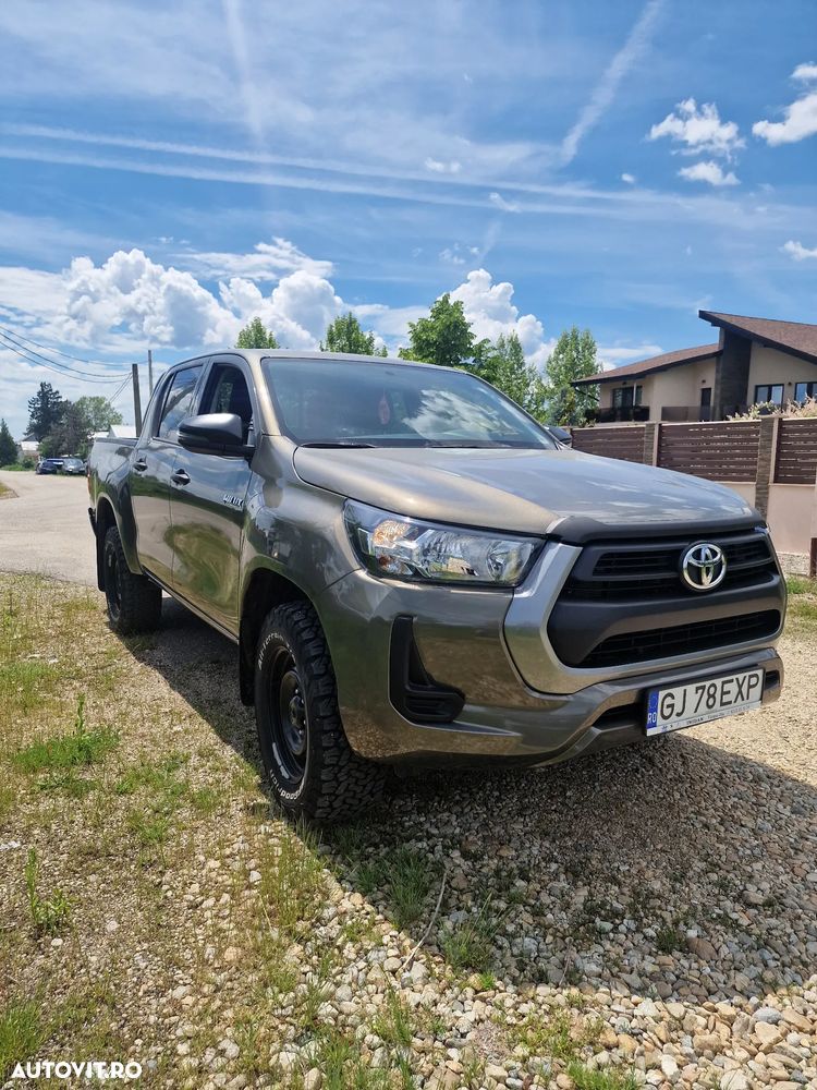 Toyota Hilux - 2